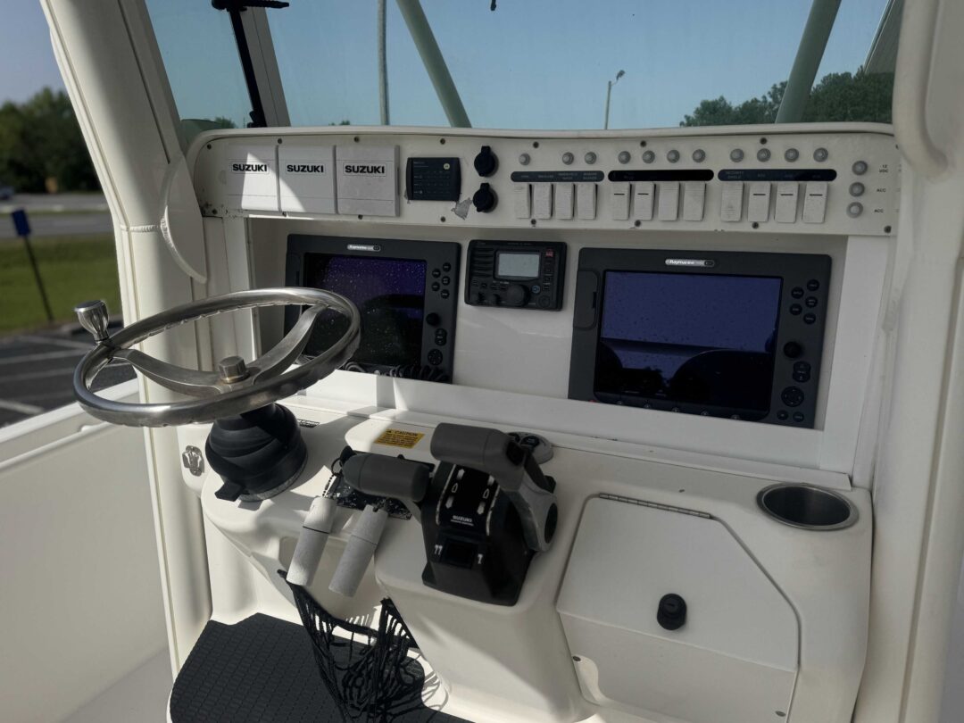 Everglades 260CC For Sale | Custom Marine | Statesboro Savannah GA Boat Dealer_11