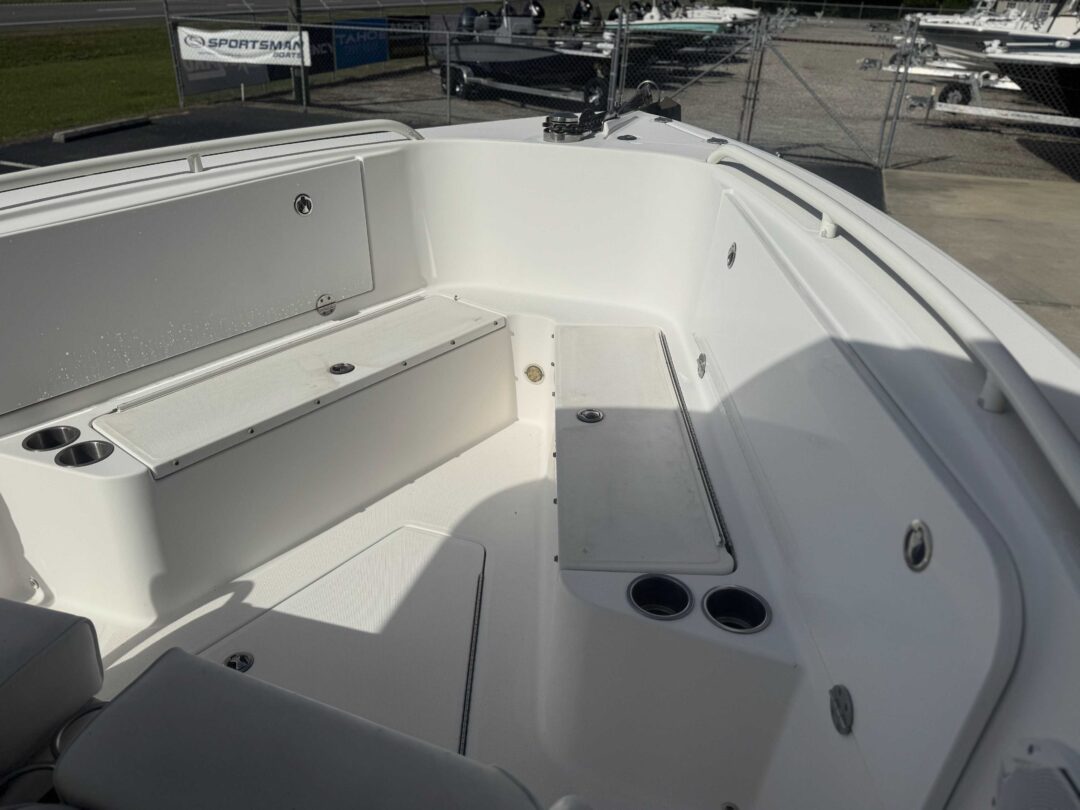 Everglades 260CC For Sale | Custom Marine | Statesboro Savannah GA Boat Dealer_8