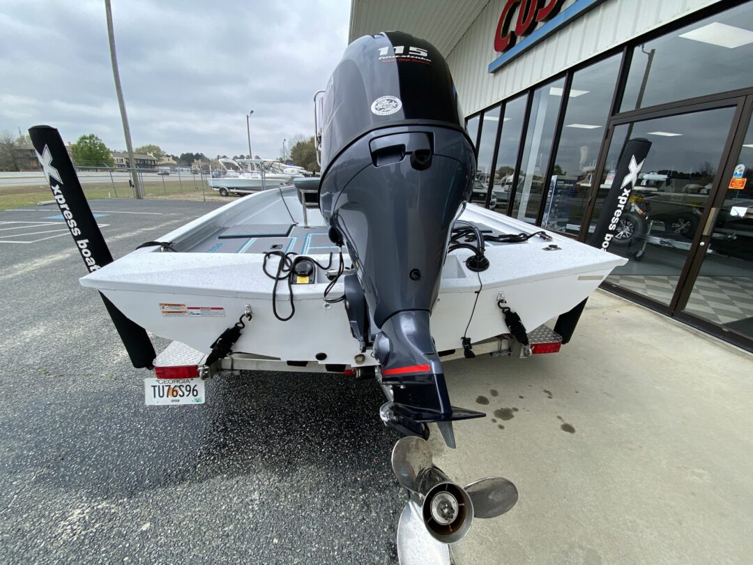 Xpress H190B For Sale | Custom Marine | Statesboro Savannah GA Boat Dealer_4