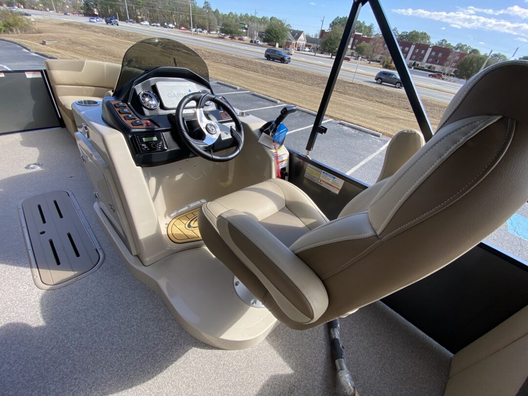 Veranda VR22RFL For Sale | Custom Marine | Statesboro Savannah GA Boat Dealer_17