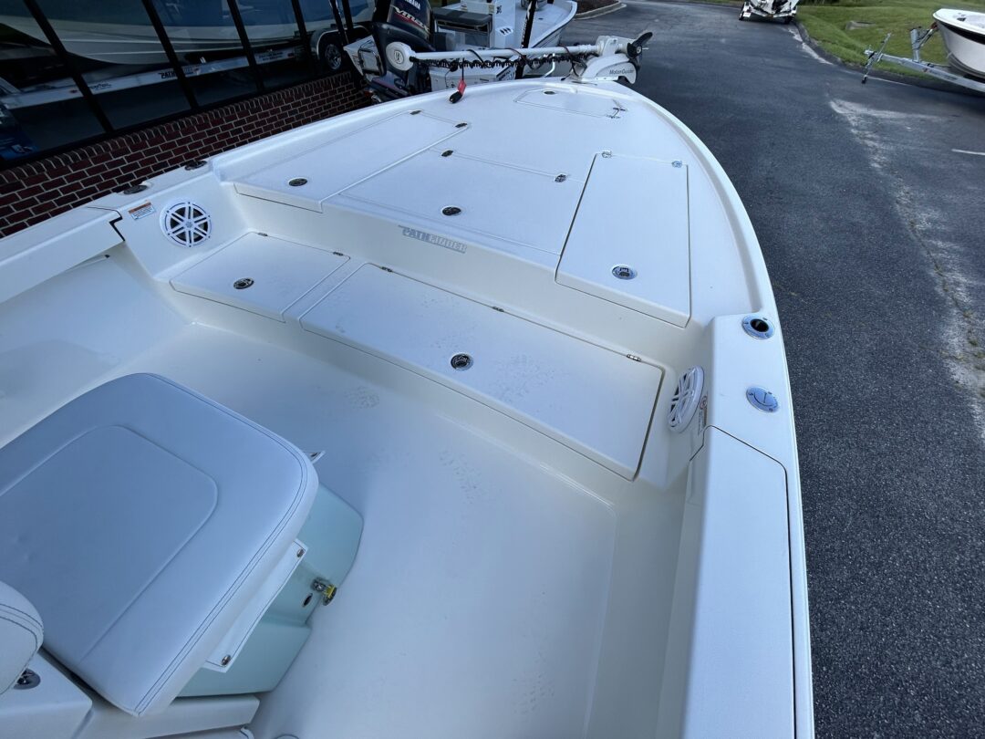 Pathfinder Hybrid 2500 For Sale | Custom Marine | Statesboro Savannah GA Boat Dealer_17