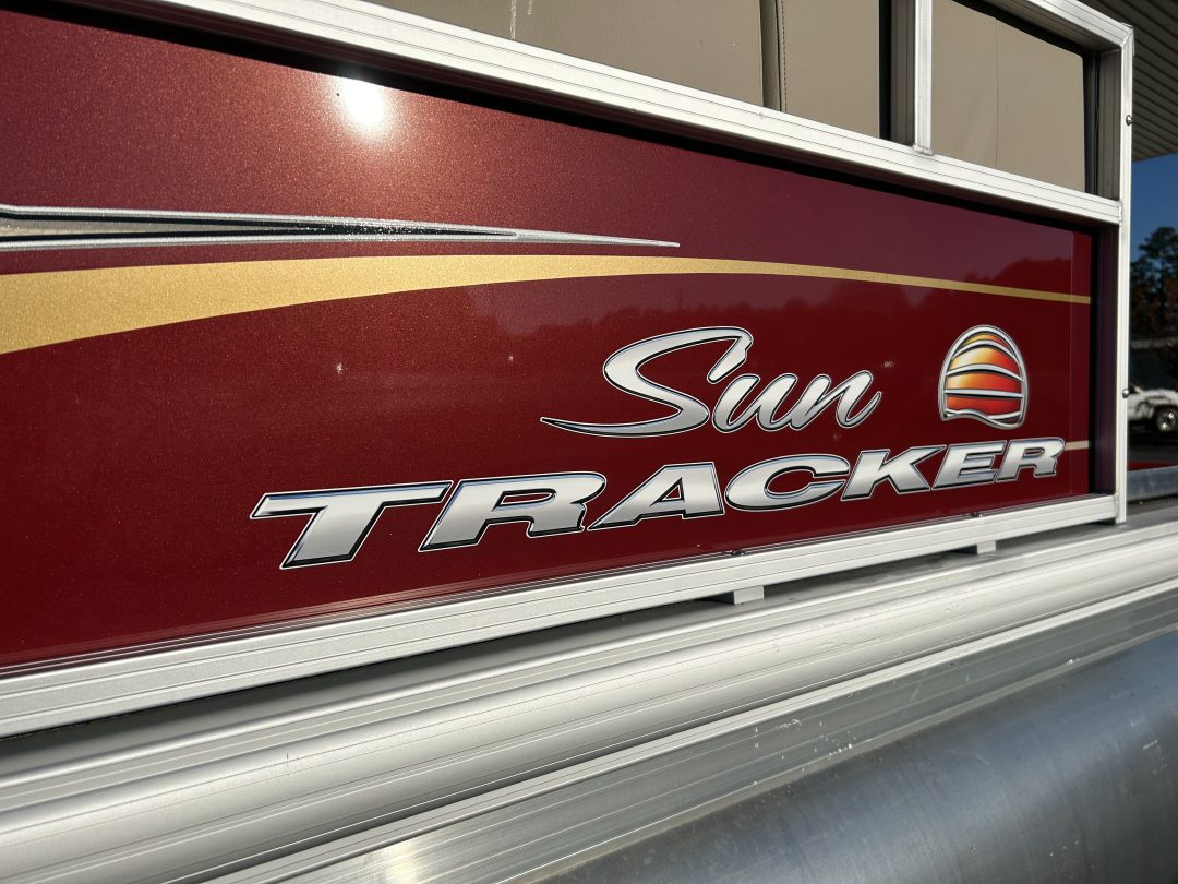 Sun Tracker Bass Buggy 16XLS For Sale | Custom Marine | Statesboro Savannah GA Boat Dealer_5