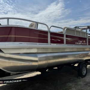 2024 Sun Tracker Bass Buggy 18 For Sale | Custom Marine | Statesboro Savannah GA Boat Dealer_1