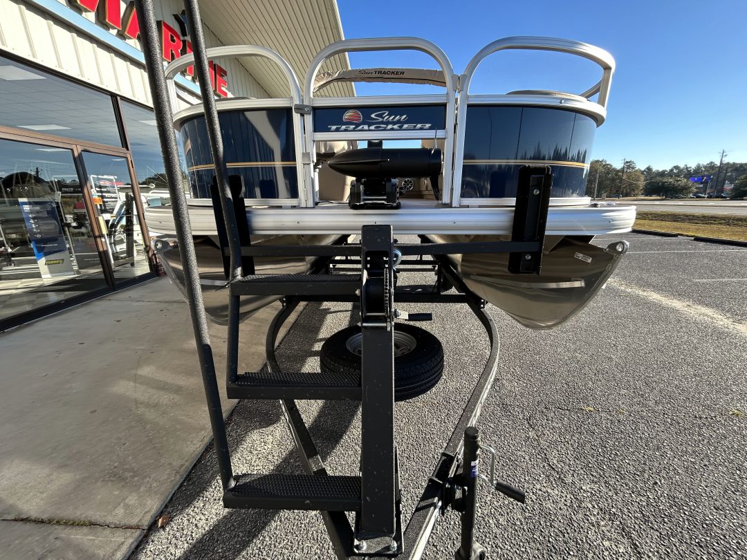 Sun Tracker Bass Buggy 18 For Sale | Custom Marine | Statesboro Savannah GA Boat Dealer_4