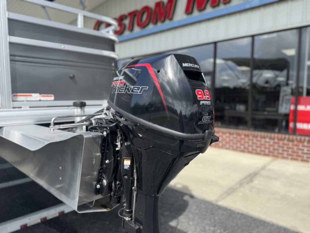 Sun Tracker Fishin Barge 20 DLX For Sale | Custom Marine | Statesboro Savannah GA Boat Dealer_3