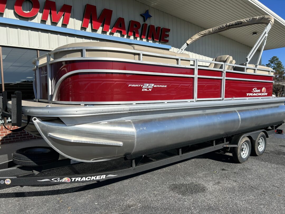 2024 Sun Tracker Party Barge 22 DLX For Sale | Custom Marine | Statesboro Savannah GA Boat Dealer_2