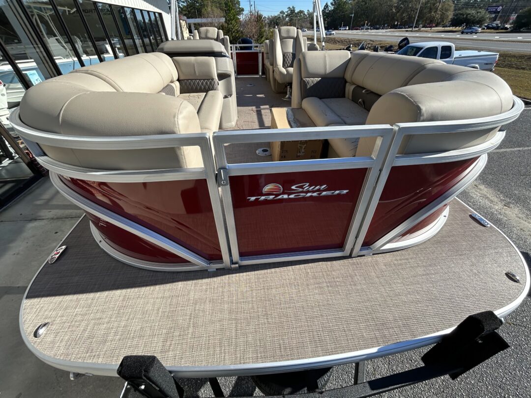 Sun Tracker Party Barge 22 DLX For Sale | Custom Marine | Statesboro Savannah GA Boat Dealer_8