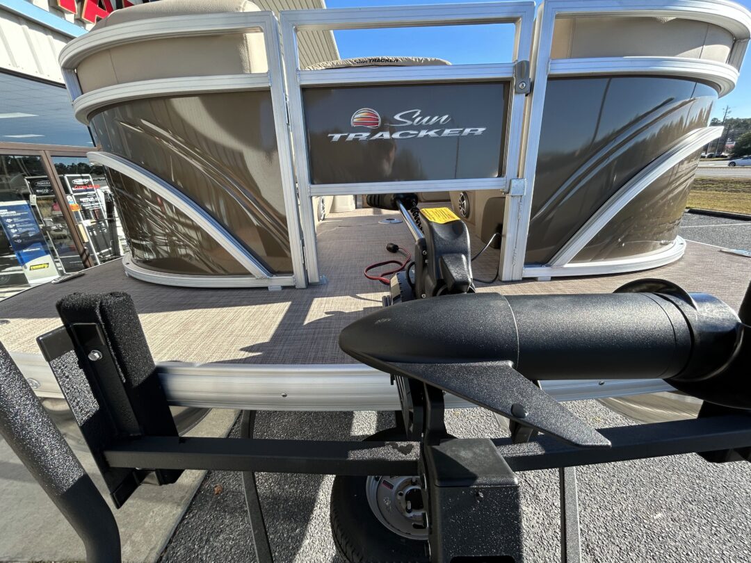 Sun Tracker Sport Fish 22 For Sale | Custom Marine | Statesboro Savannah GA Boat Dealer_9