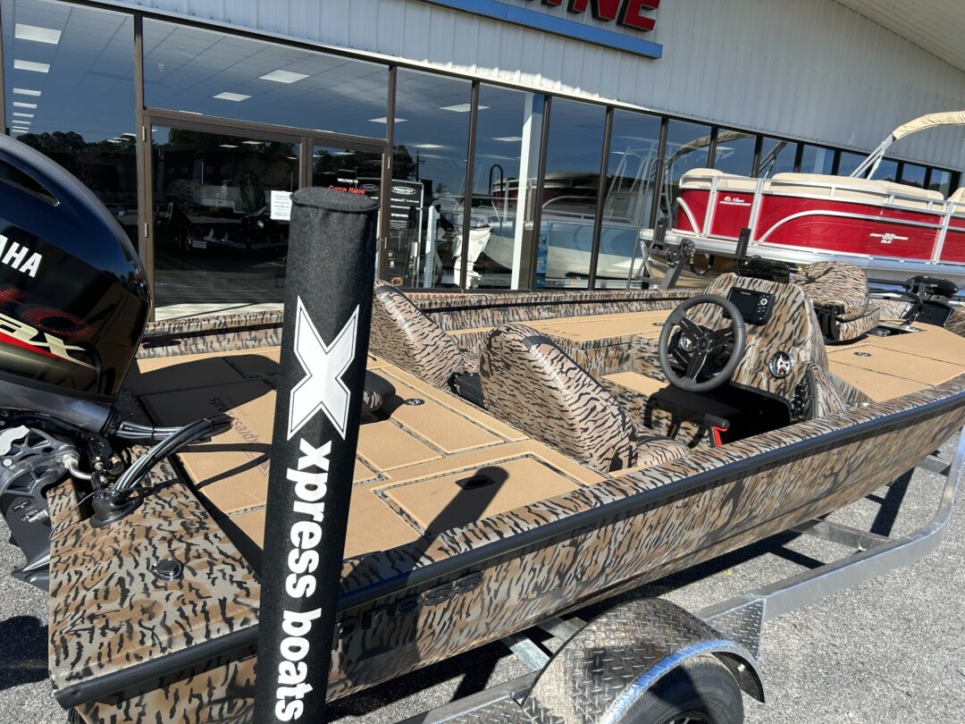 Xpress H17 For Sale | Custom Marine | Statesboro Savannah GA Boat Dealer_3