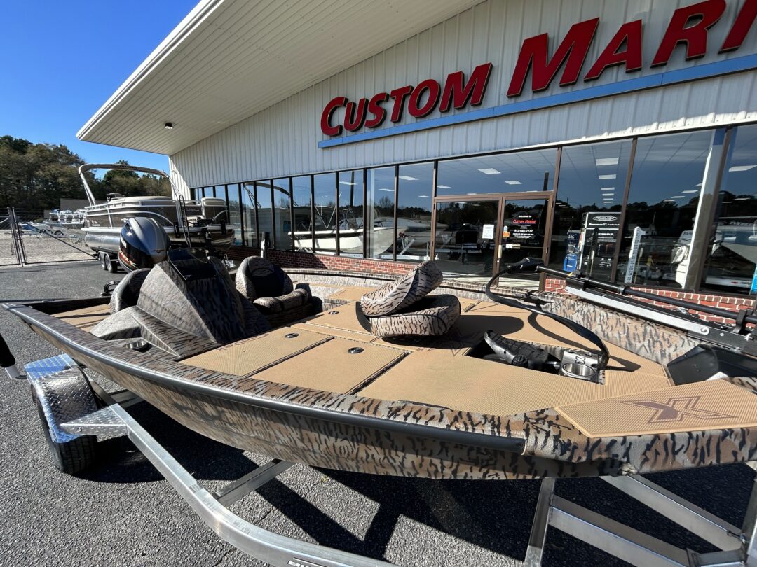 Xpress H17 For Sale | Custom Marine | Statesboro Savannah GA Boat Dealer_5