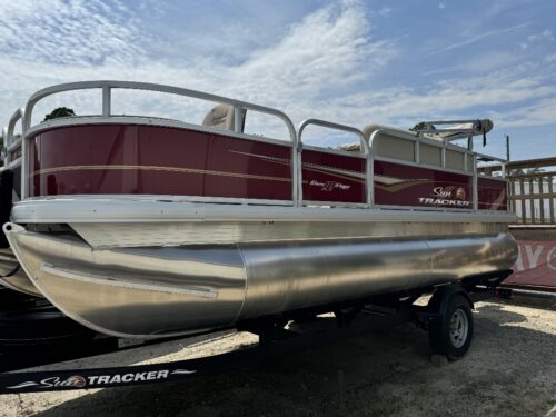 2024 Sun Tracker Bass Buggy 18 For Sale | Custom Marine | Statesboro Savannah GA Boat Dealer_1
