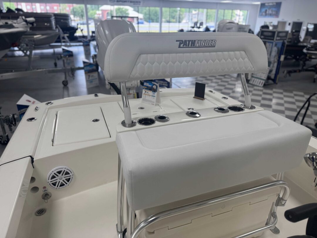 Pathfinder HPS 2300 For Sale | Custom Marine | Statesboro Savannah GA Boat Dealer_11