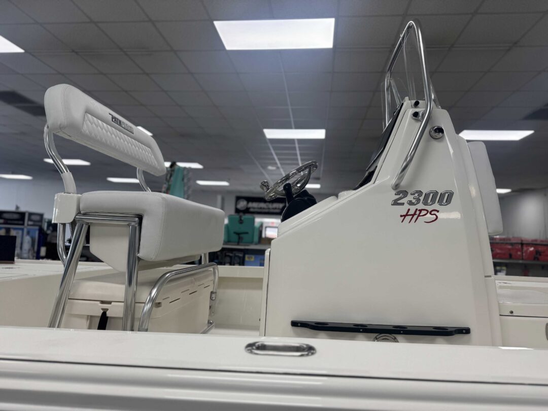 Pathfinder HPS 2300 For Sale | Custom Marine | Statesboro Savannah GA Boat Dealer_6