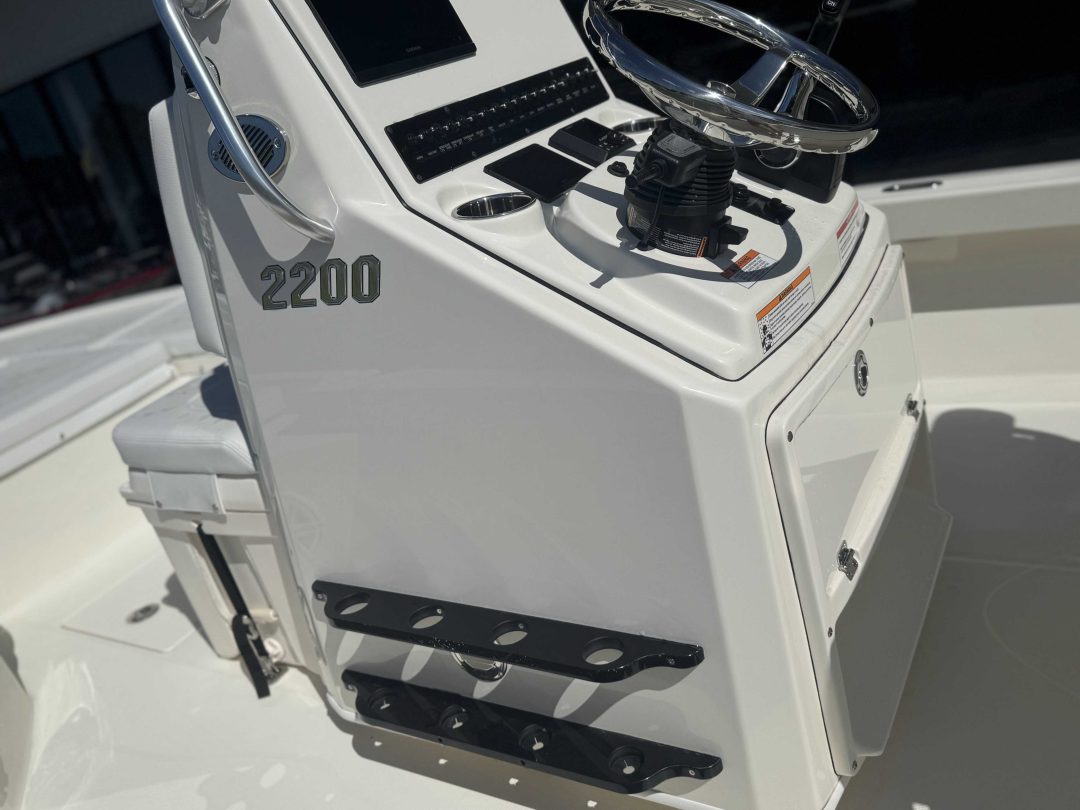 Pathfinder TRS 2200 For Sale | Custom Marine | Statesboro Savannah GA Boat Dealer_16