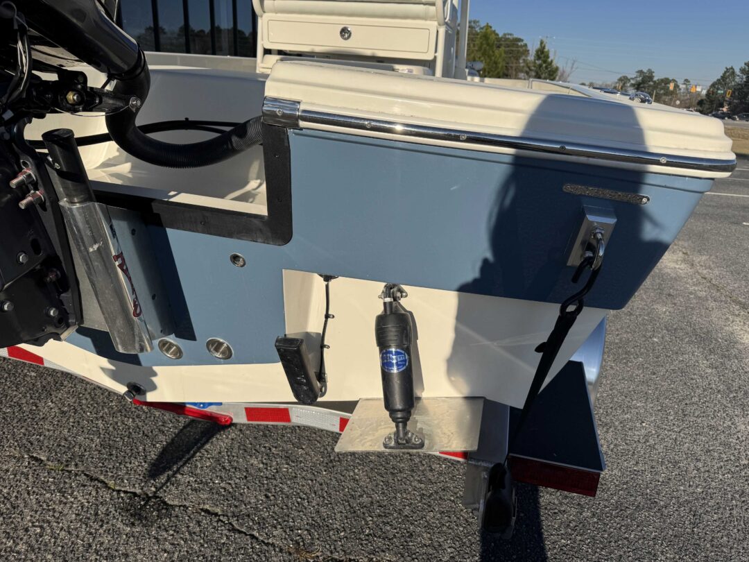 Pathfinder TRS 2200 For Sale | Custom Marine | Statesboro Savannah GA Boat Dealer_7