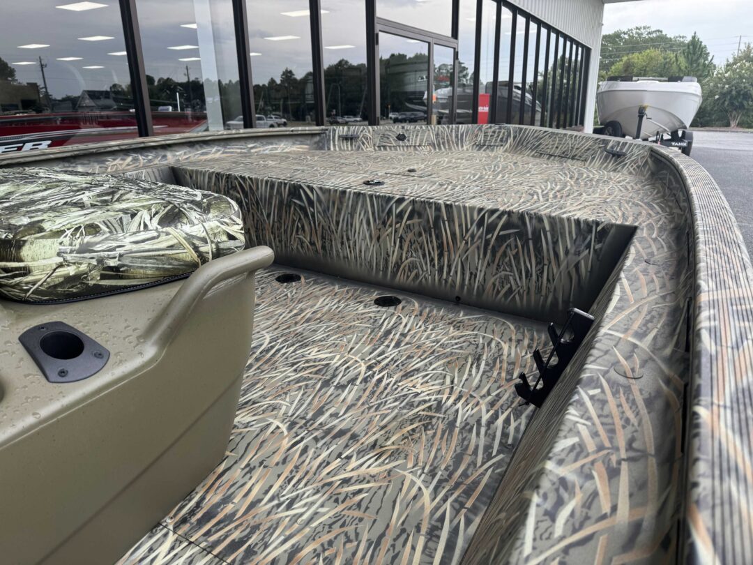 Tracker 1860CC For Sale | Custom Marine | Statesboro Savannah GA Boat Dealer_8