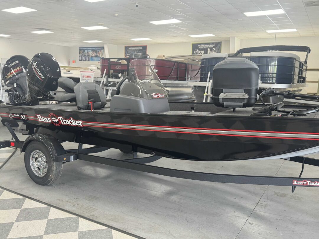 2025 Tracker BassTracker Classic XL For Sale | Custom Marine | Statesboro Savannah GA Boat Dealer_1