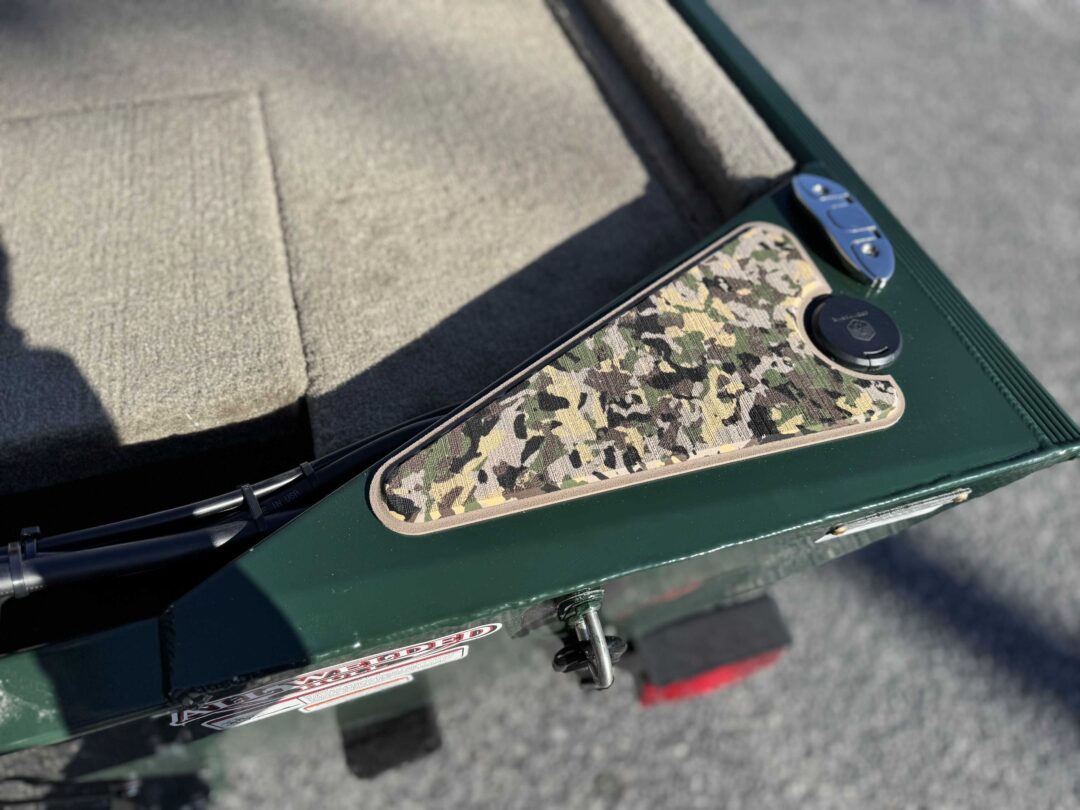 Tracker Bass Tracker Classic SE For Sale | Custom Marine | Statesboro Savannah GA Boat Dealer_12