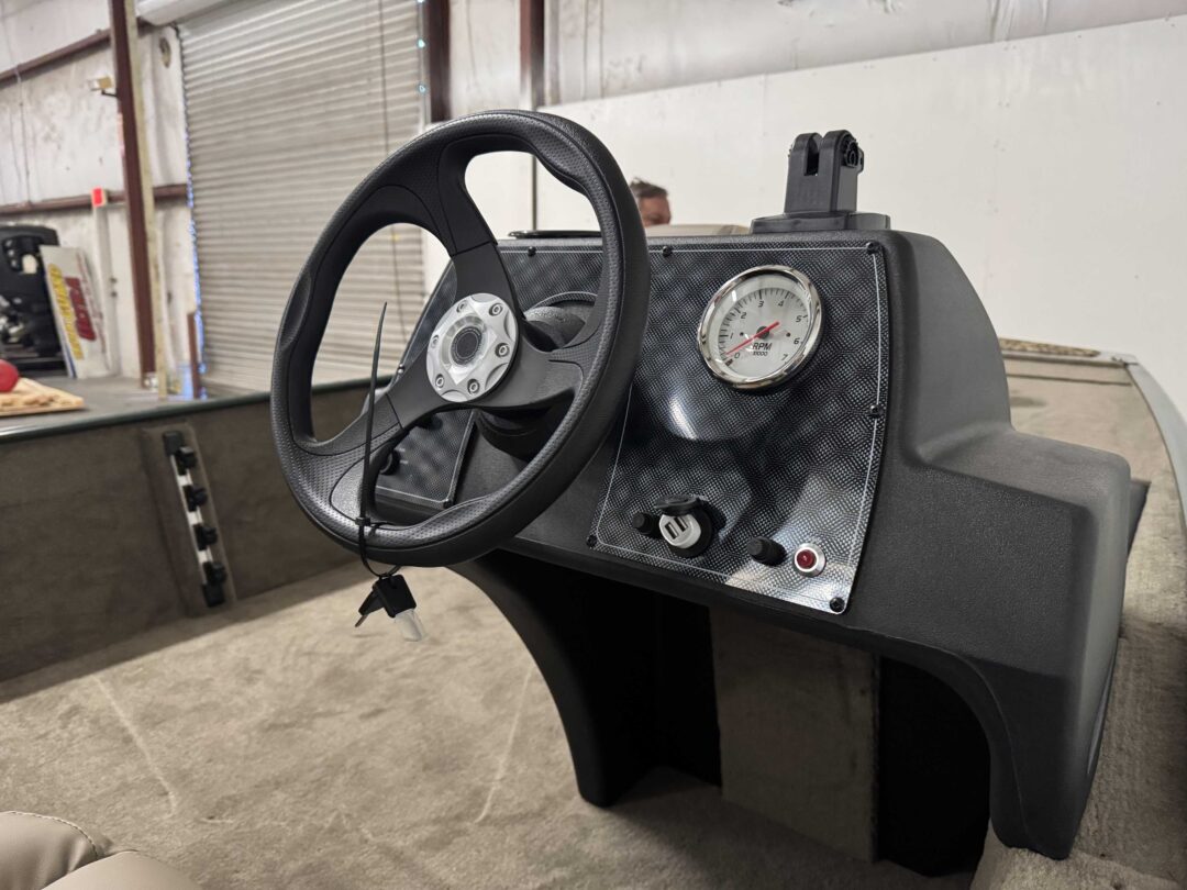 Tracker Bass Tracker Classic SE For Sale | Custom Marine | Statesboro Savannah GA Boat Dealer_4
