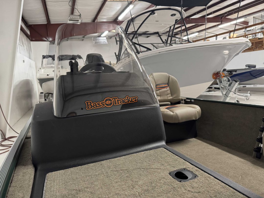Tracker Bass Tracker Classic SE For Sale | Custom Marine | Statesboro Savannah GA Boat Dealer_5