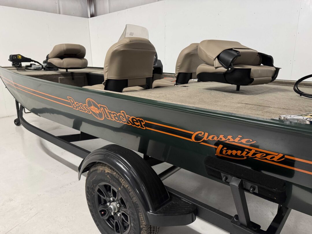 Tracker Bass Tracker Classic SE For Sale | Custom Marine | Statesboro Savannah GA Boat Dealer_8