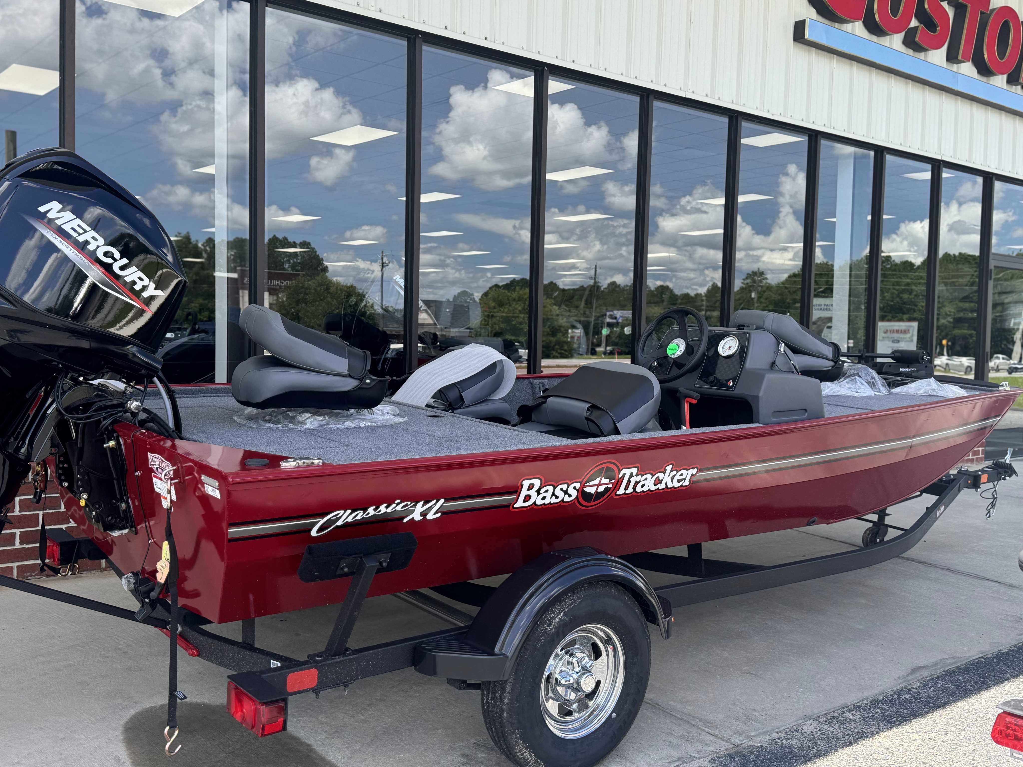 2025 Tracker Bass Tracker Classic XL For Sale | Custom Marine | Statesboro Savannah GA Boat Dealer_1