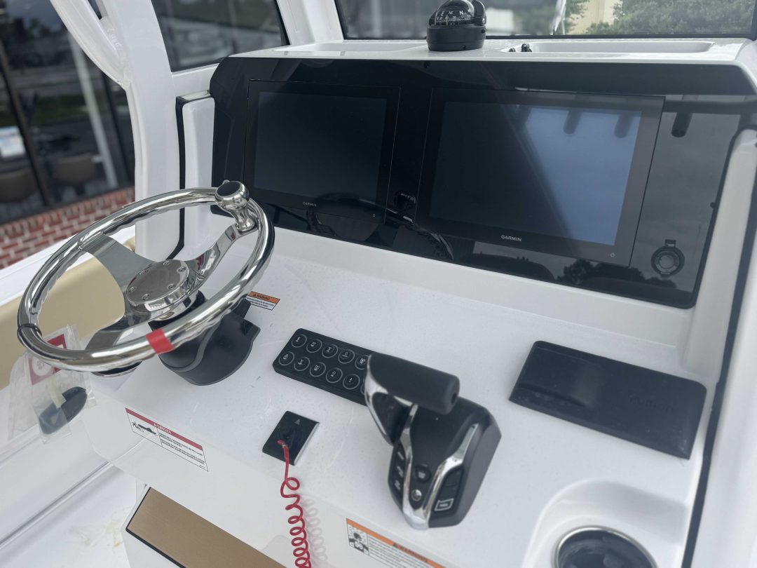 Sportsman Heritage 231 For Sale | Custom Marine | Statesboro Savannah GA Boat Dealer_16
