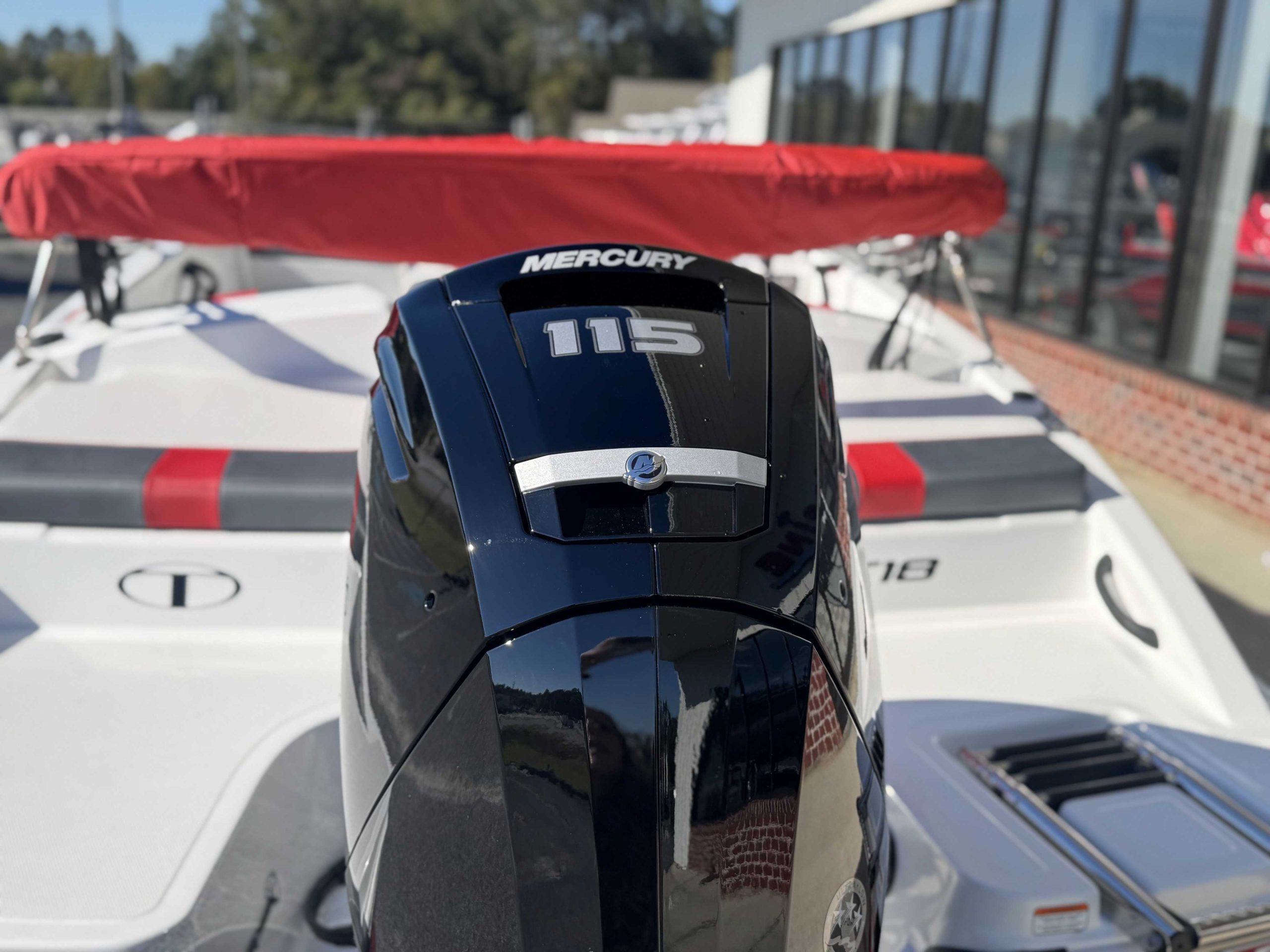 2026 Tahoe T18 <br>ID00067710<br> 4 Tahoe T18 For Sale | Custom Marine | Statesboro Savannah GA Boat Dealer_4