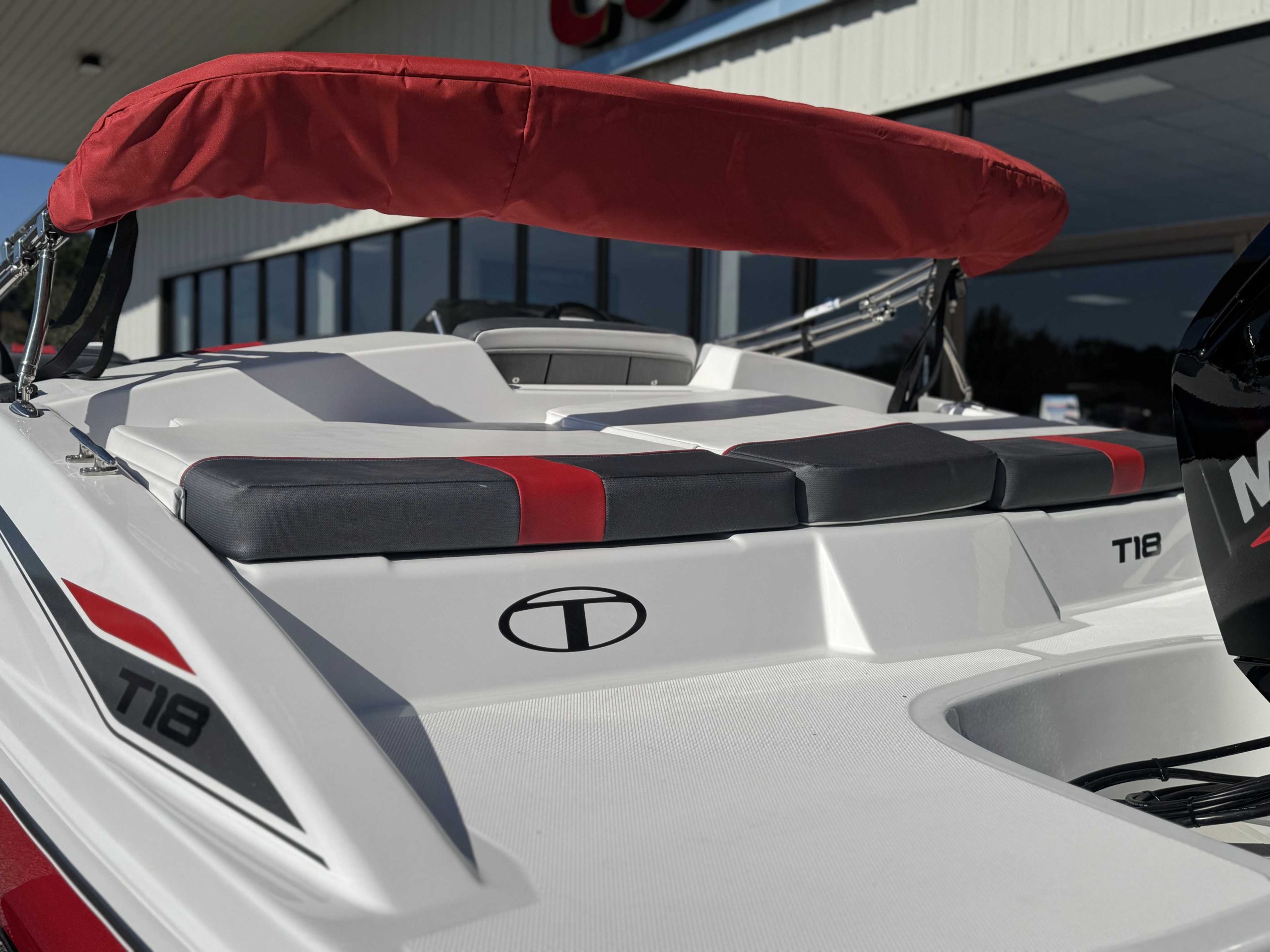 2026 Tahoe T18 <br>ID00067710<br> 5 Tahoe T18 For Sale | Custom Marine | Statesboro Savannah GA Boat Dealer_5