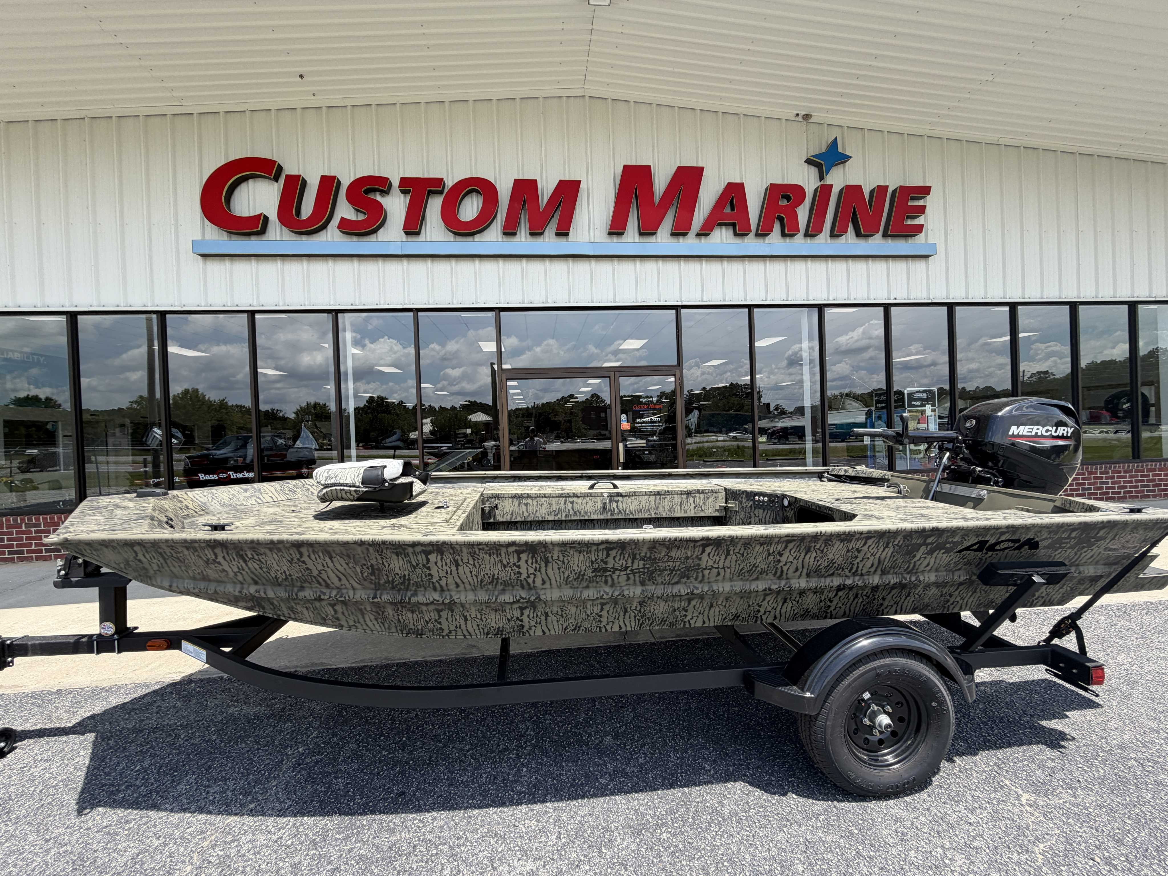 2027 Tracker 1654 Sportsman For Sale | Custom Marine | Statesboro Savannah GA Boat Dealer_1